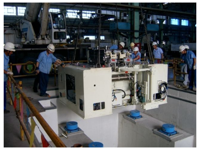 国道109新线高速安家庄特大桥完成桥面铺装_
